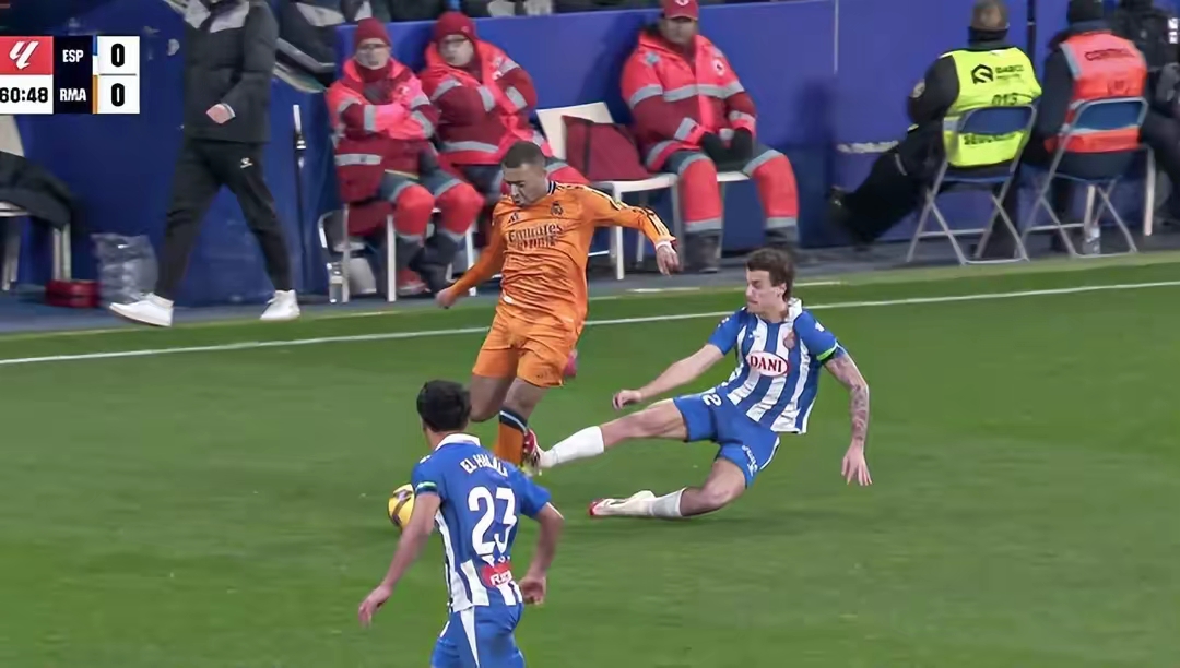 法国杯冲刺阶段走向成谜，俄克拉荷马雷霆手感冰凉，球迷炸锅，赛季目标并未改变的简单介绍